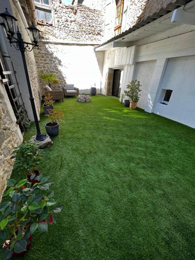 Sci Les Remparts De Mirepoix Bed and Breakfast Mirepoix  Εξωτερικό φωτογραφία