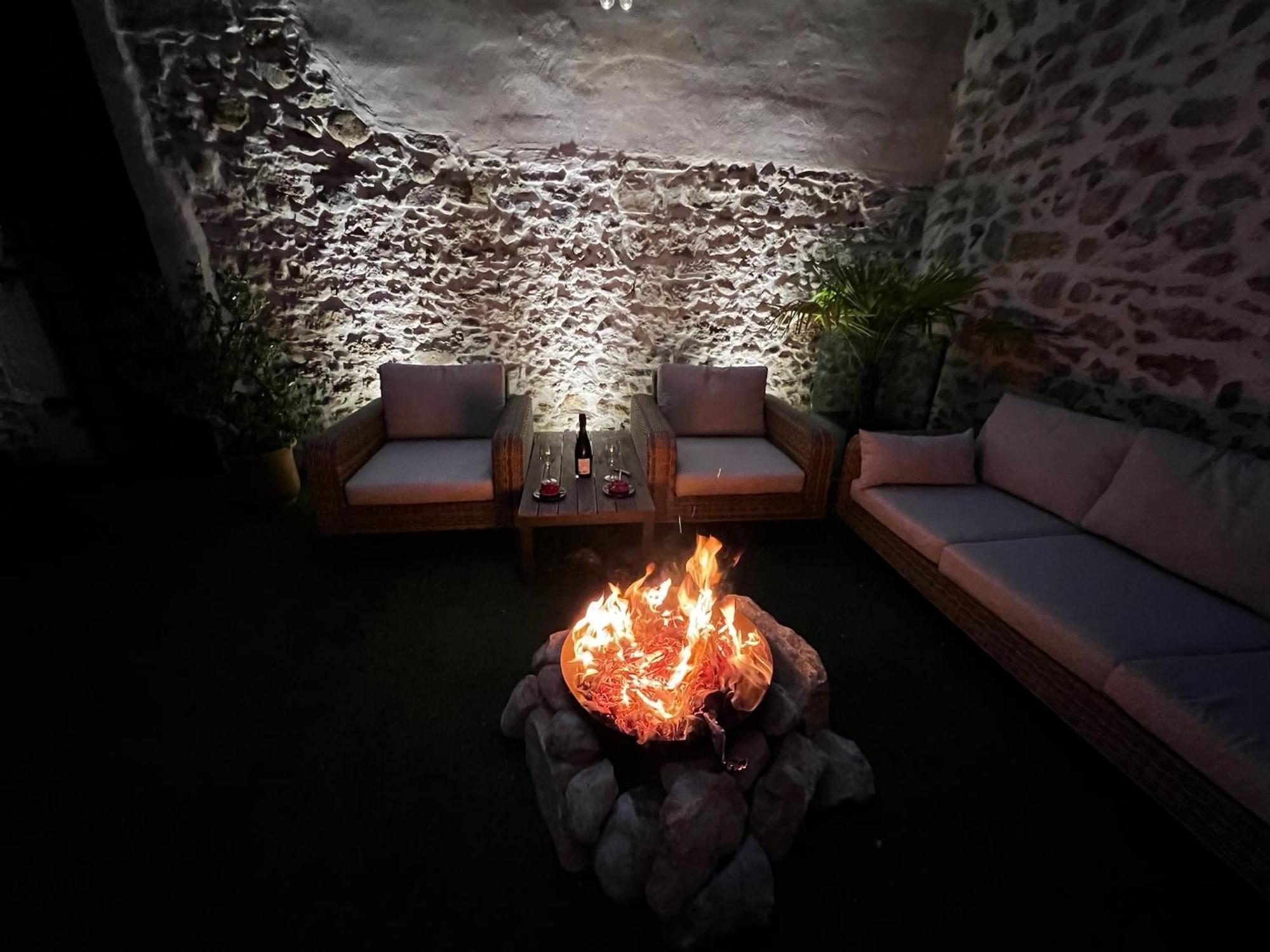 Sci Les Remparts De Mirepoix Bed and Breakfast Mirepoix  Εξωτερικό φωτογραφία
