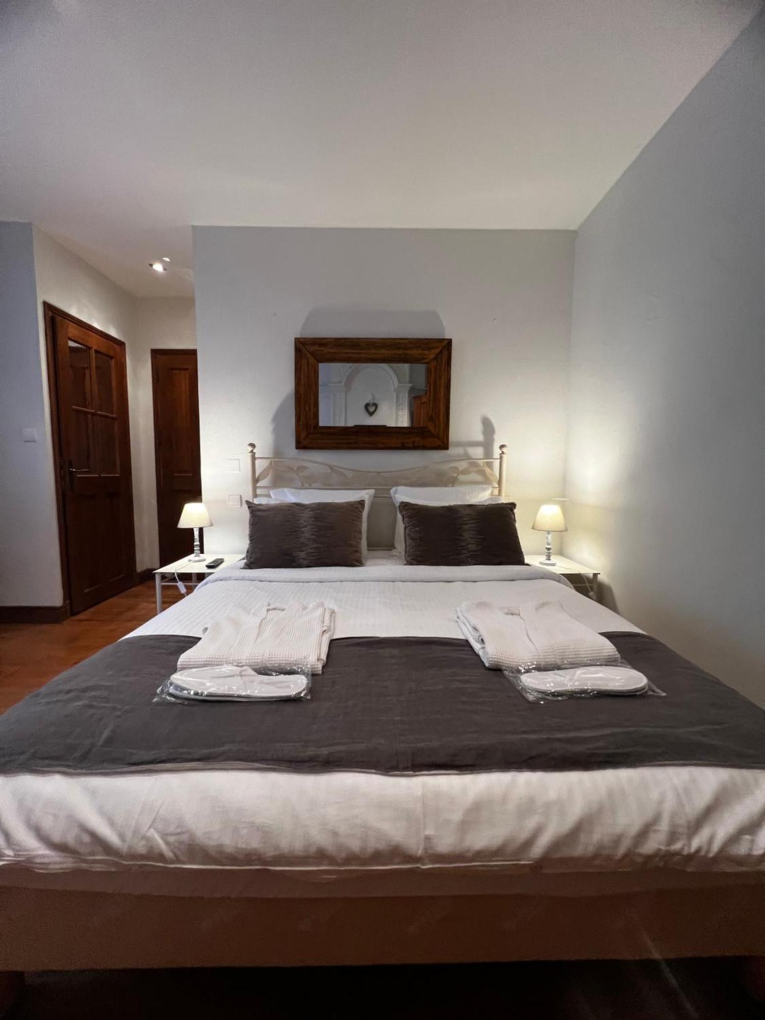 Sci Les Remparts De Mirepoix Bed and Breakfast Mirepoix  Εξωτερικό φωτογραφία