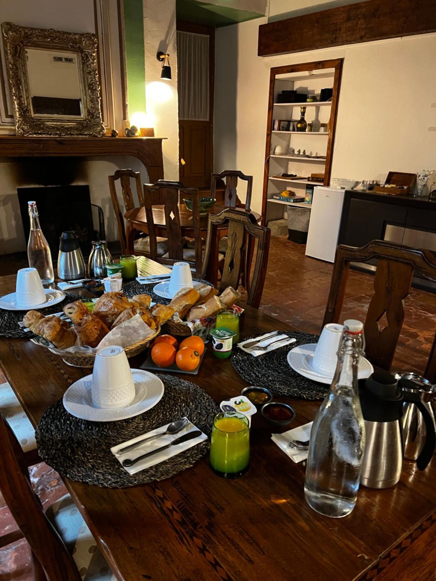 Sci Les Remparts De Mirepoix Bed and Breakfast Mirepoix  Εξωτερικό φωτογραφία